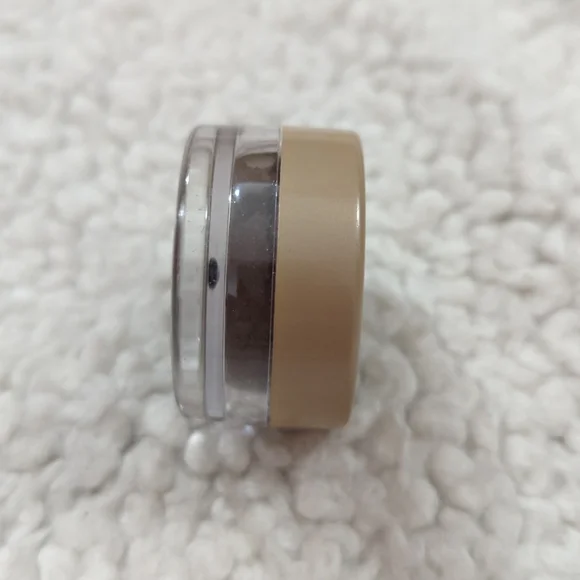 Eye color, Bare Minerals- Magnificent pearl - Picture 4 of 9